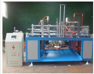 二龍塑料機械供應中空塑料吹瓶機,全自動吹瓶機,定做各種吹瓶機圖片,二龍塑料機械供應中空塑料吹瓶機,全自動吹瓶機,定做各種吹瓶機圖片大全,滄縣二龍塑料機械經(jīng)銷處-